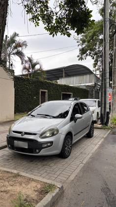 FIAT PUNTO 1.4 ATTRACTIVE 8V FLEX 4P MANUAL FIAT PUNTO 1.4 ATTRACTIVE 8V FLEX 4P MANUAL